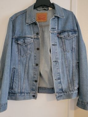 Levi's Light Wash Men's Denim Jacket